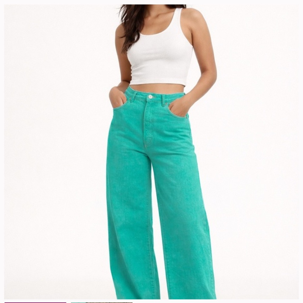 Divided Vibrant Green Pants wide leg high-rise new with tags
